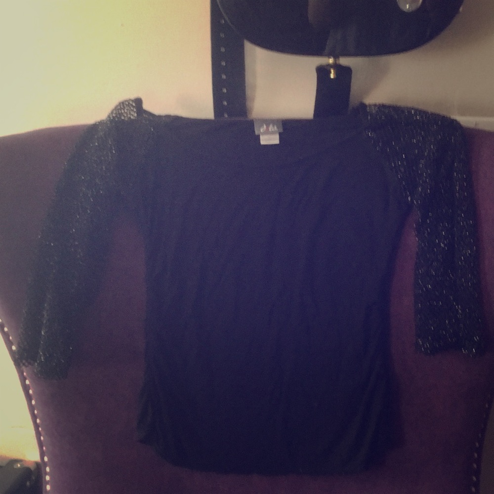 SZ medium black top